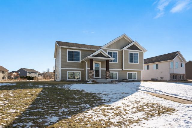 1416 15th Street S, Sartell, MN 56377