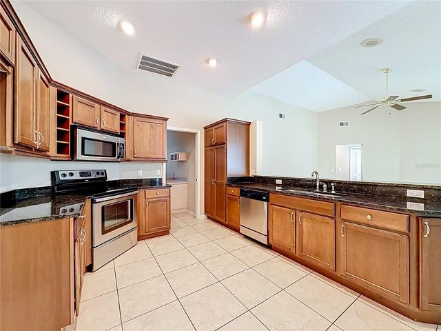 1302 E HARTFORD STREET E, Hernando, FL 34442