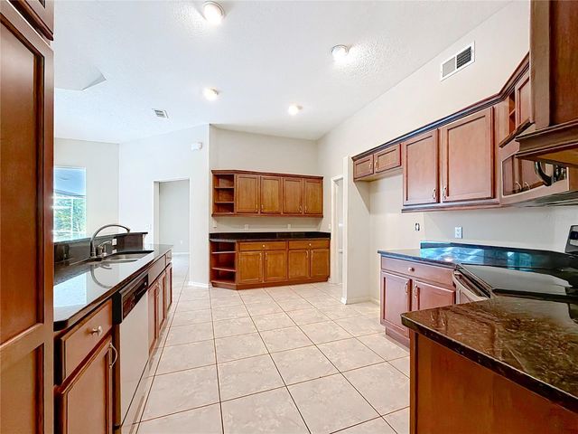 1302 E HARTFORD STREET E, Hernando, FL 34442