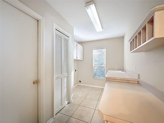 1302 E HARTFORD STREET E, Hernando, FL 34442