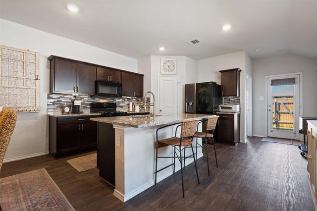 140 Skipping Stone Lane LN, San Marcos, TX 78666