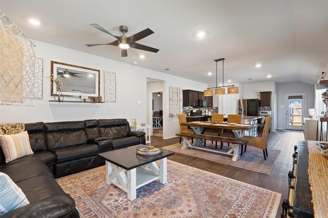 140 Skipping Stone Lane LN, San Marcos, TX 78666