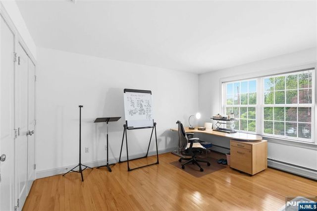 400 Paris Avenue, Northvale, NJ 07647
