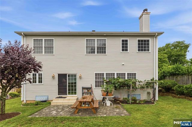 400 Paris Avenue, Northvale, NJ 07647