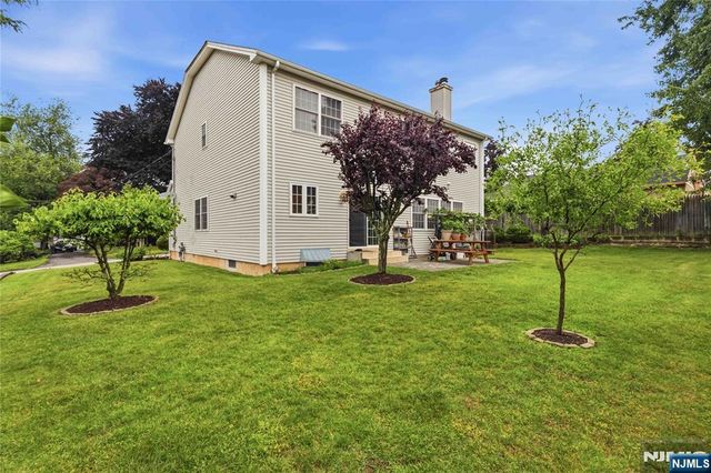 400 Paris Avenue, Northvale, NJ 07647