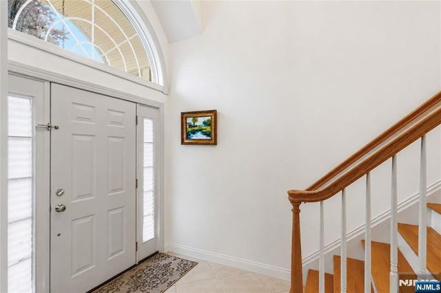 400 Paris Avenue, Northvale, NJ 07647