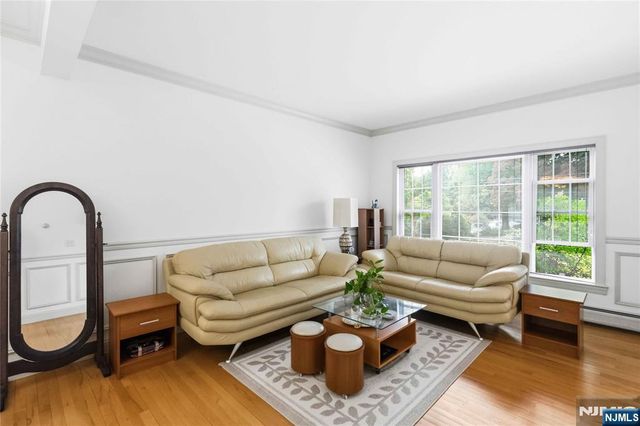 400 Paris Avenue, Northvale, NJ 07647