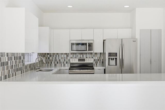 12920 SW 143rd Ter 12920, Miami, FL 33186