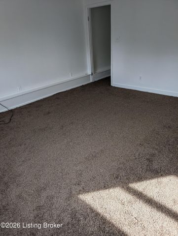 2805 W Chestnut St, Louisville, KY 40211