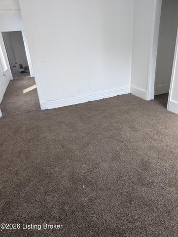 2805 W Chestnut St, Louisville, KY 40211