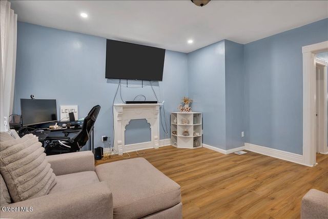 1588 Foster Avenue, Schenectady, NY 12308