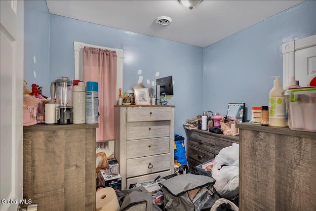 1588 Foster Avenue, Schenectady, NY 12308