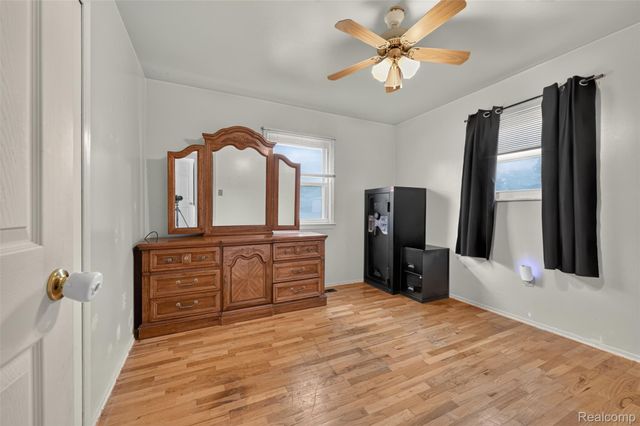 12327 N Jennings Road, Vienna Charter Township, MI 48420