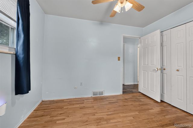 12327 N Jennings Road, Vienna Charter Township, MI 48420
