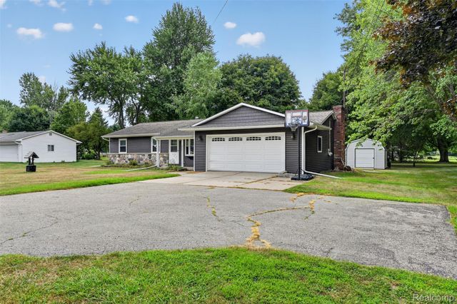12327 N Jennings Road, Vienna Charter Township, MI 48420