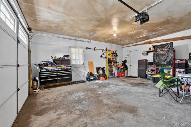 12327 N Jennings Road, Vienna Charter Township, MI 48420