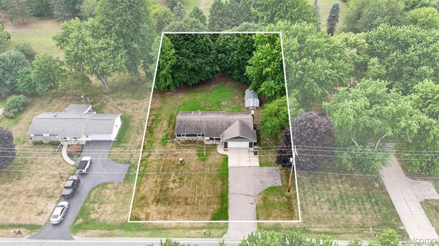 12327 N Jennings Road, Vienna Charter Township, MI 48420