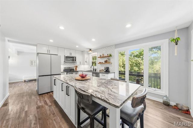 309 Hideaway Hill, Eureka, MO 63025