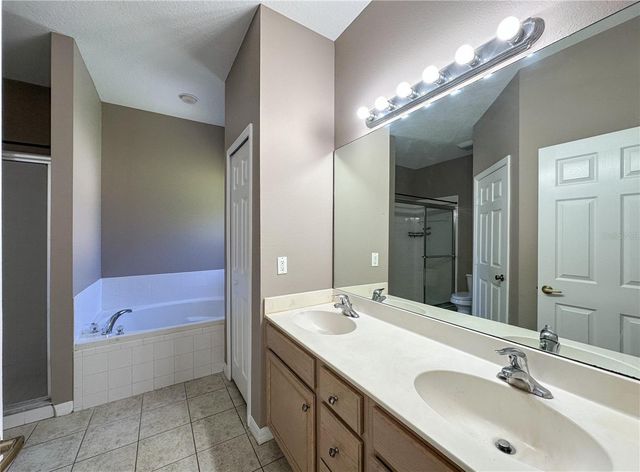 336 MAGICAL WAY, Kissimmee, FL 34744