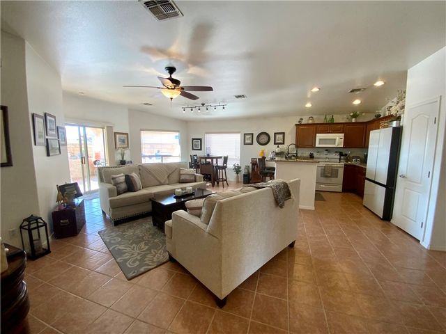 2450 Highland Trail 7, Bullhead City, AZ 86442