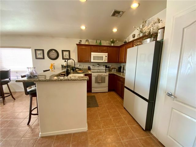 2450 Highland Trail 7, Bullhead City, AZ 86442