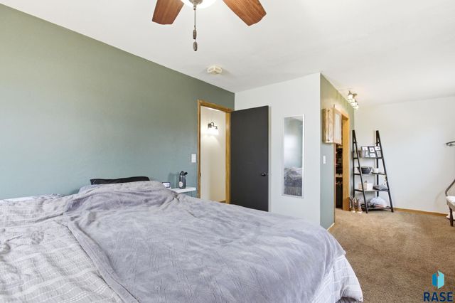 2309 S Braemar Dr Drive, Sioux Falls, SD 57105