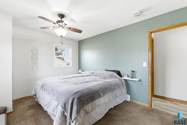 2309 S Braemar Dr Drive, Sioux Falls, SD 57105