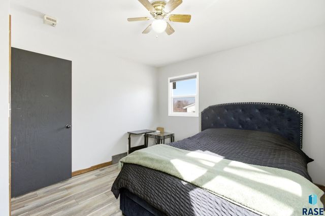 2309 S Braemar Dr Drive, Sioux Falls, SD 57105