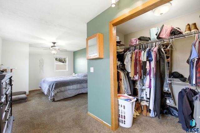 2309 S Braemar Dr Drive, Sioux Falls, SD 57105