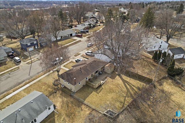 2309 S Braemar Dr Drive, Sioux Falls, SD 57105