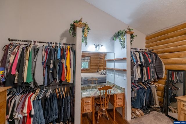 32583 Bellinger Scale Rd, Lebanon, OR 97355