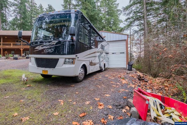 32583 Bellinger Scale Rd, Lebanon, OR 97355