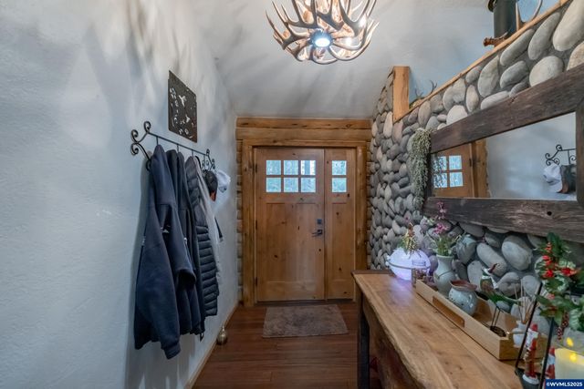 32583 Bellinger Scale Rd, Lebanon, OR 97355