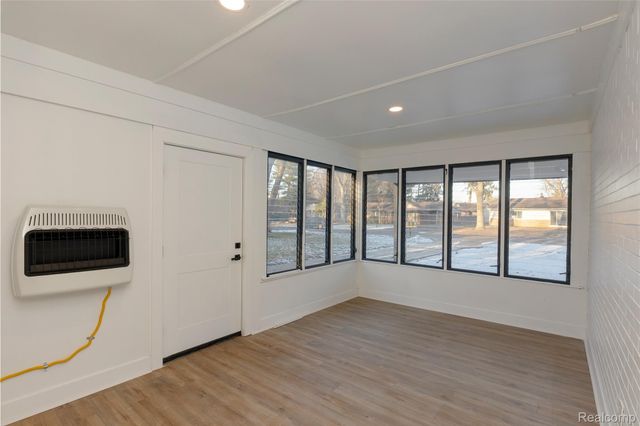 2483 Walce Drive, West Bloomfield Charter Township, MI 48324