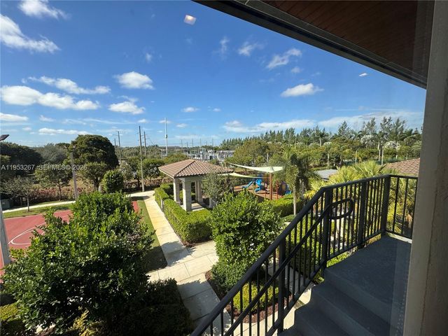 7809 NW 104th Ave 28, Doral, FL 33178