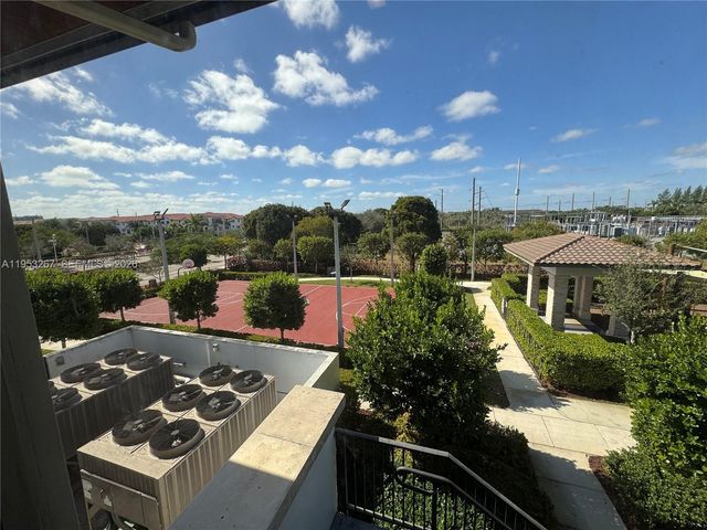 7809 NW 104th Ave 28, Doral, FL 33178