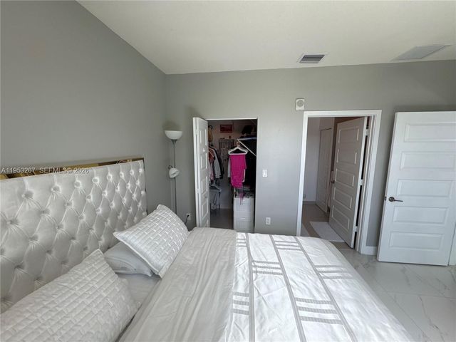 7809 NW 104th Ave 28, Doral, FL 33178