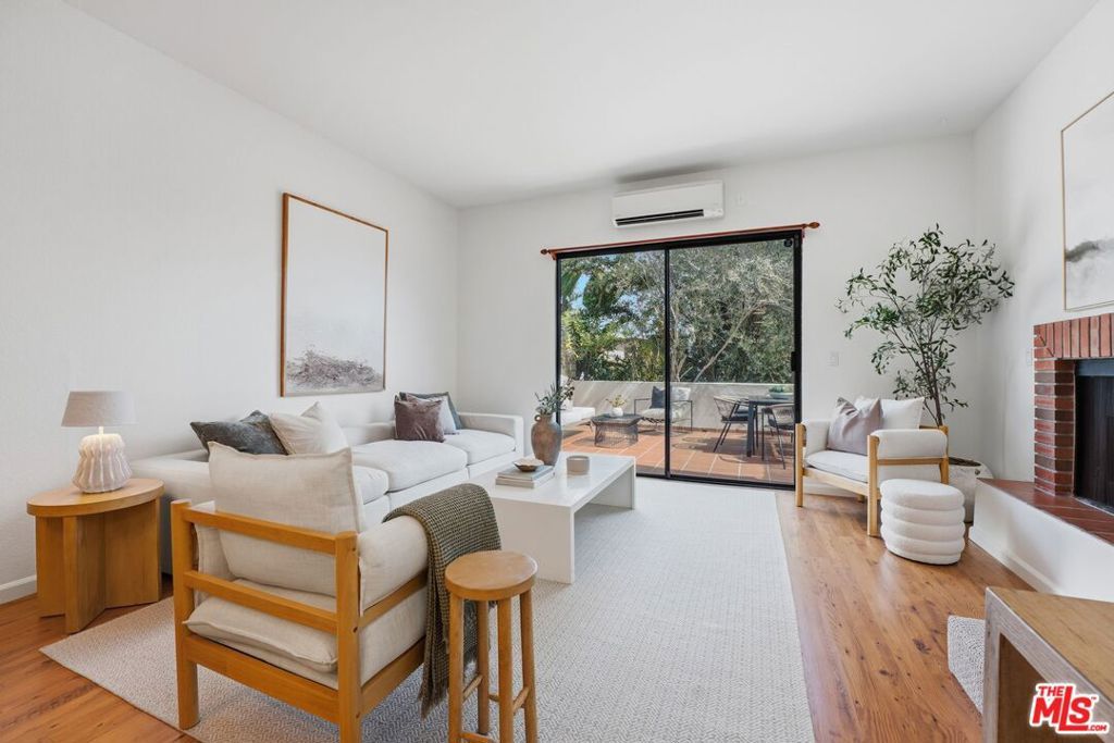 Image 1 of property listing at 3665 Empire Drive 1, Los Angeles, CA 90034