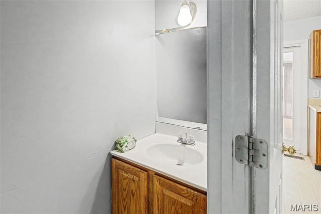 1350 Terrace Green Lane, O'fallon, IL 62269