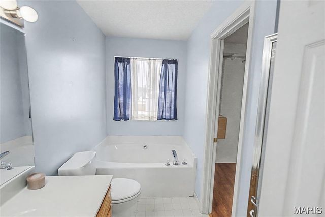 1350 Terrace Green Lane, O'fallon, IL 62269