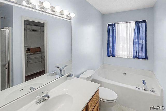 1350 Terrace Green Lane, O'fallon, IL 62269