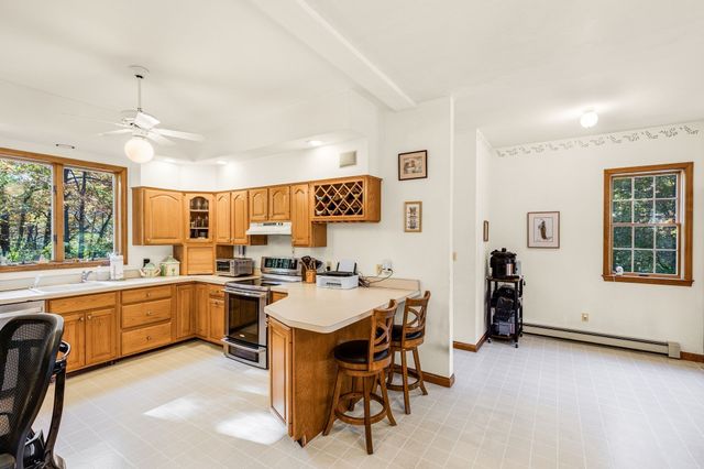 18 Wilson Pond Ln, Rowley, MA 01969