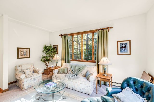 18 Wilson Pond Ln, Rowley, MA 01969