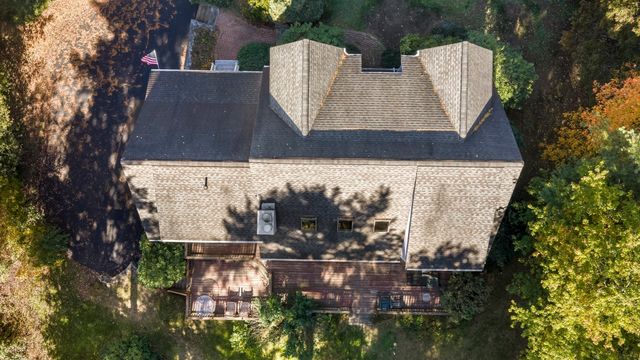 18 Wilson Pond Ln, Rowley, MA 01969