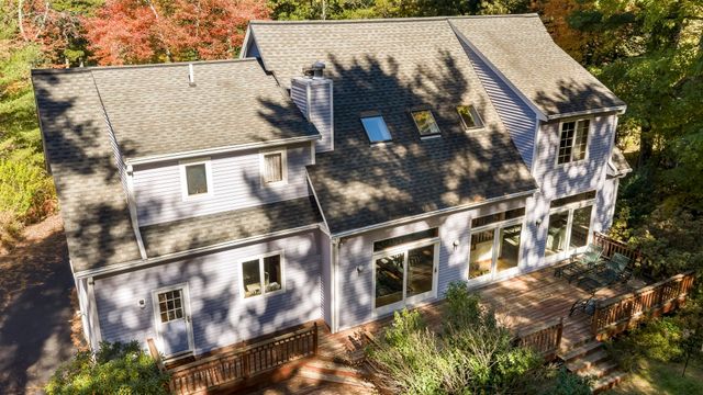 18 Wilson Pond Ln, Rowley, MA 01969