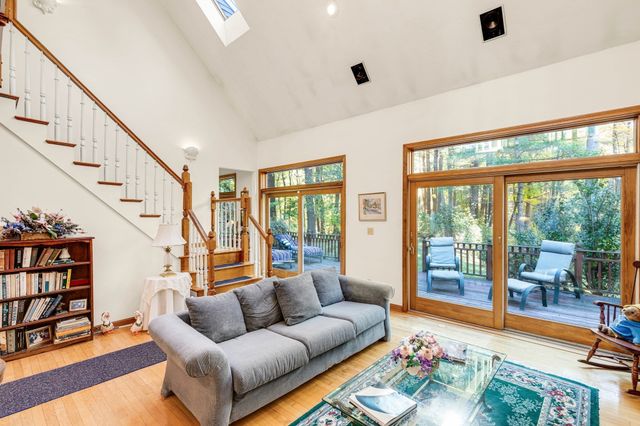18 Wilson Pond Ln, Rowley, MA 01969