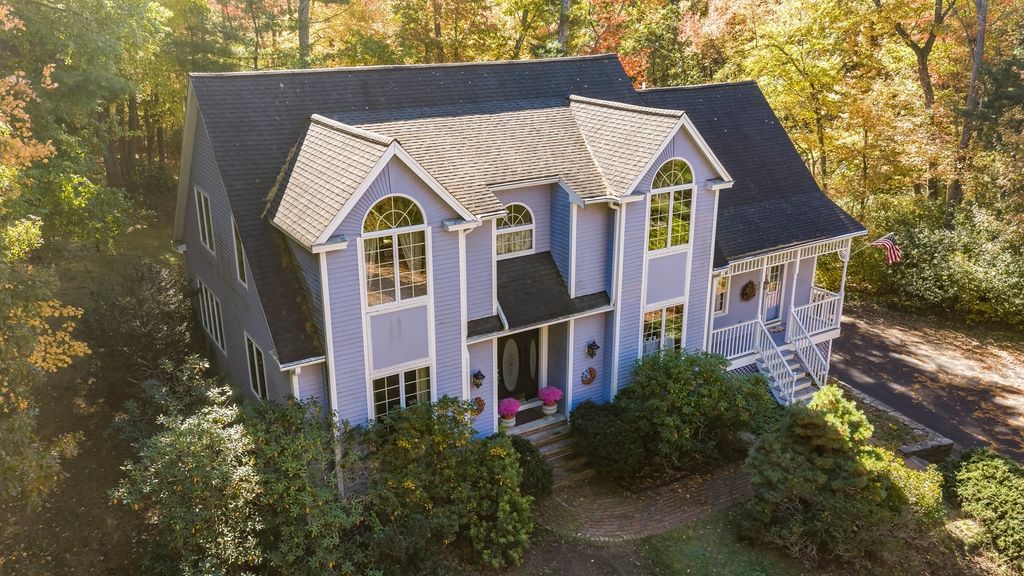 18 Wilson Pond Ln, Rowley, MA 01969