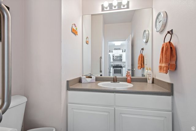 8480 W MERRITON CT, Magna, UT 84044