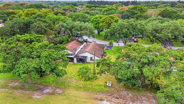3693 Arelia Drive N, Delray Beach, FL 33445