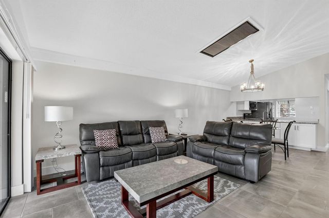3693 Arelia Drive N, Delray Beach, FL 33445